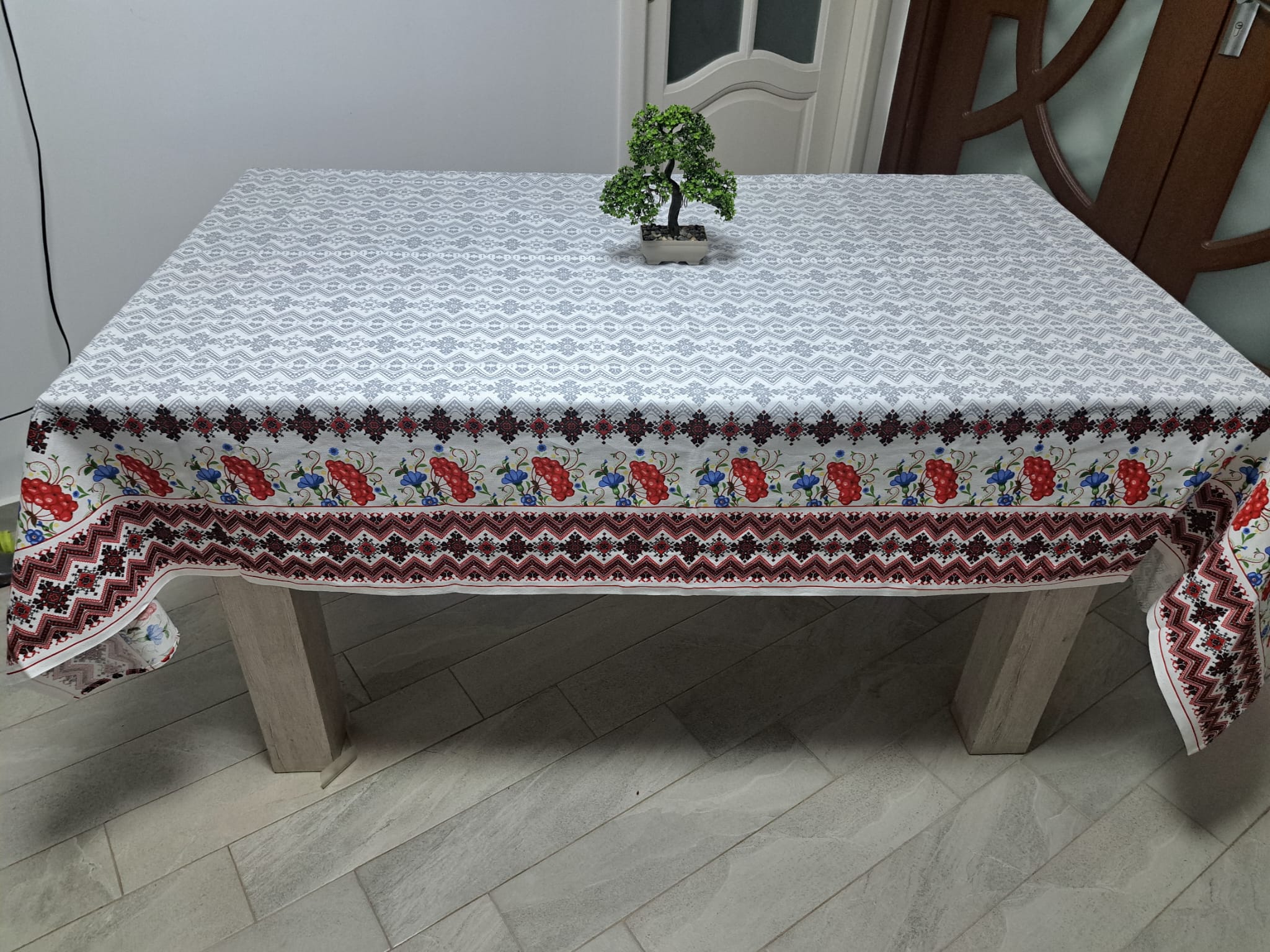 Față de masă tradițională